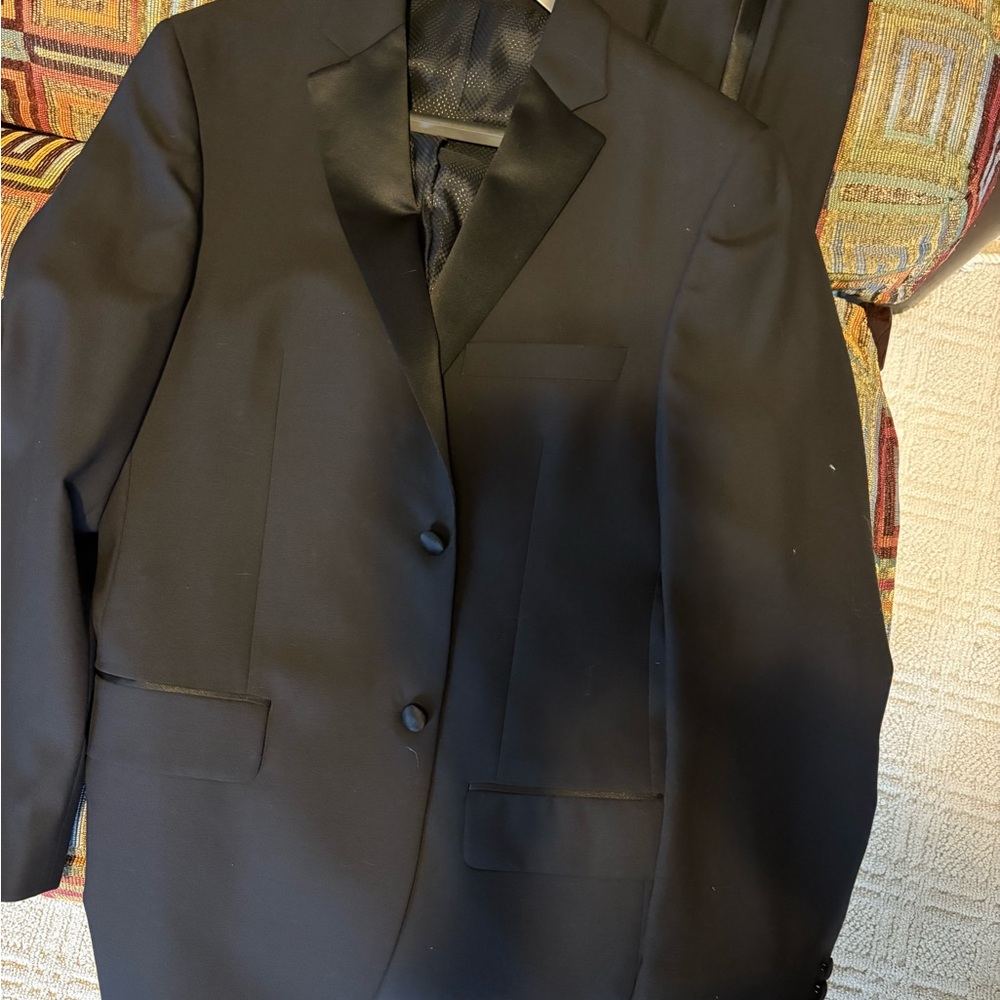Elegant Black Men's Tuxedo Jacket